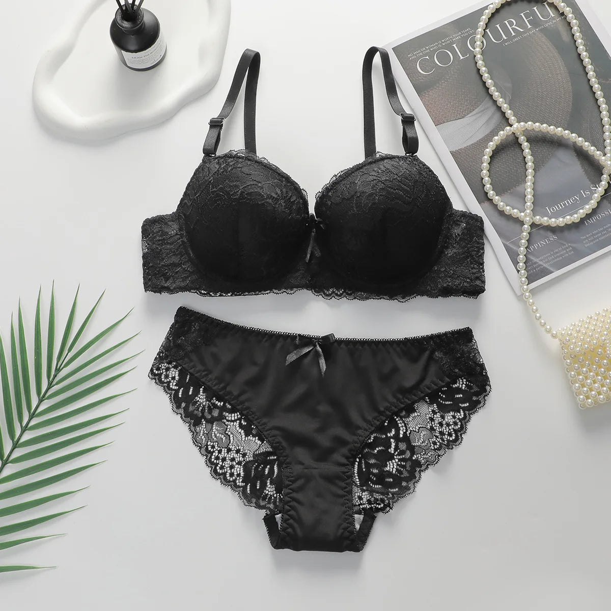 The Delilah Lace Set